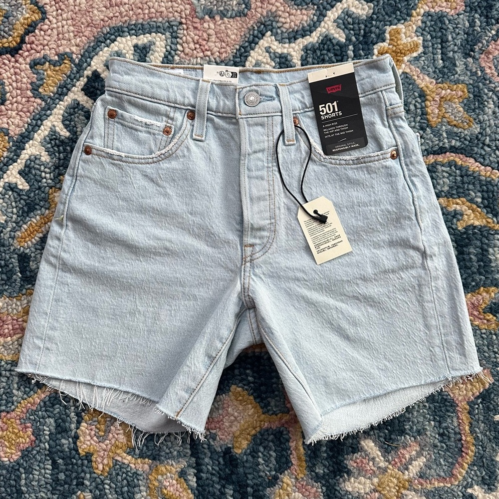 BRAND NEW WITH TAGS 
Levi's 501 light wash denim shorts